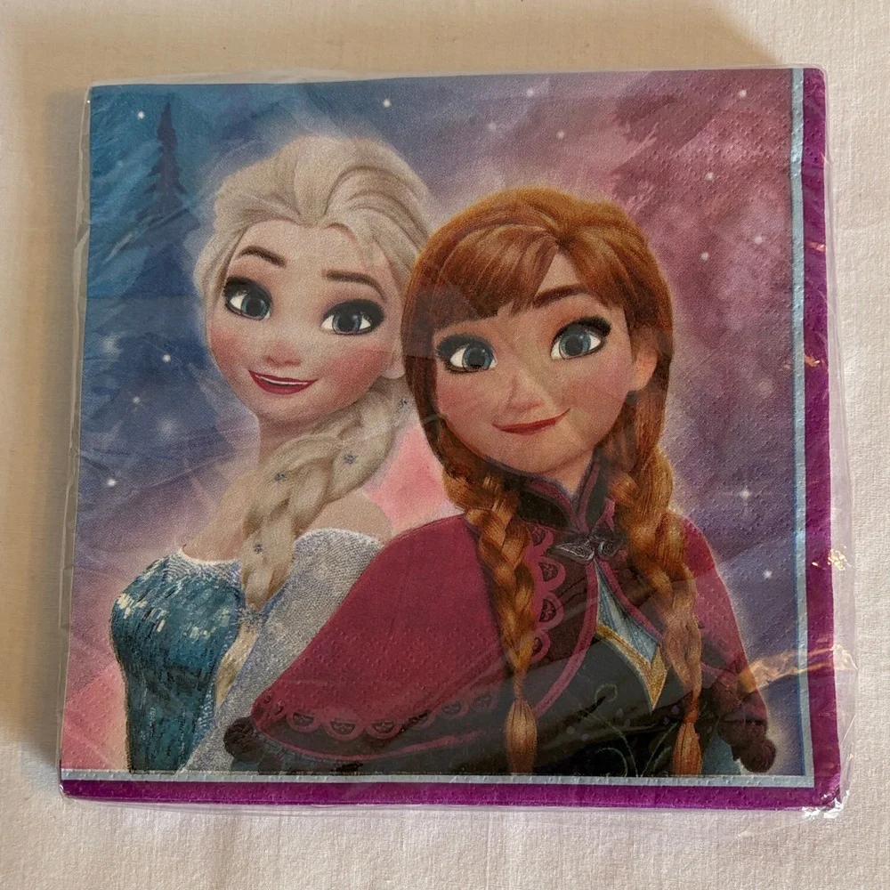 Disney Frozen Tableware Set Napkins/Tablecloths -  Lot of 4.